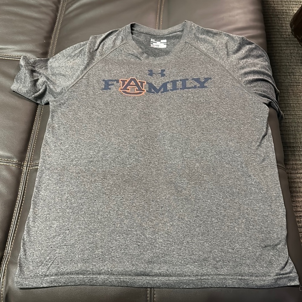 Men's or women's under Armour, University of Auburn Tigers shirt